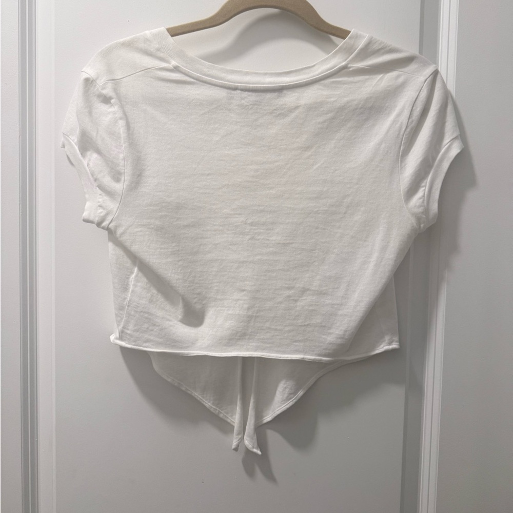 Dolce & Gabbana White V-Neck Crop Top - Picture 2 of 3